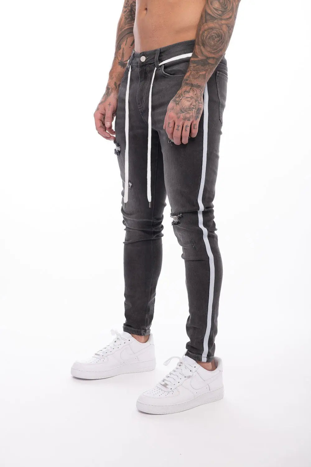 Men's Skinny Ripped Denim Pants with Patch Details