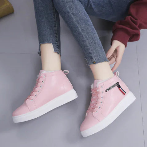 Trendy Flat Snow Boots for Women